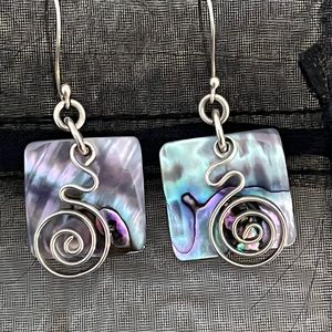 Pretty Mother of Pearl Silver Earrings Shepherd Hooks sparkly